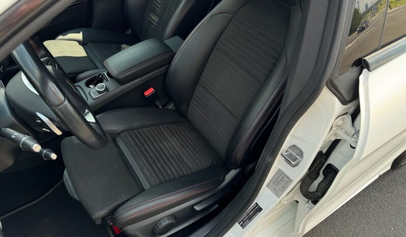 AMG Line Reflektory LED Navi Alcantara 4Matic Automat Keyless-Go full