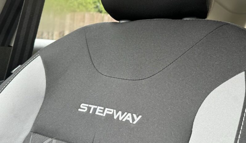 navi/po dużym serwisie/bezwypadek /elektryka /super stan /gwarancja full