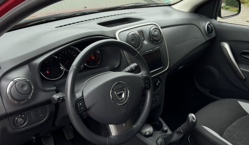 navi/po dużym serwisie/bezwypadek /elektryka /super stan /gwarancja full