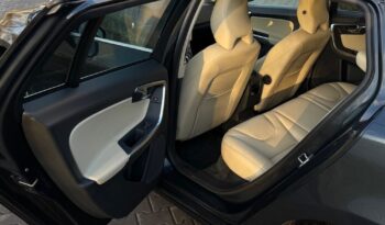 Volvo V60 D6 Plug-In-Hybrid AWD Geartronic Summum full
