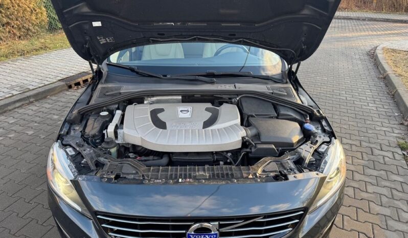 Volvo V60 D6 Plug-In-Hybrid AWD Geartronic Summum full