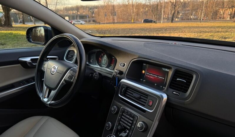 Volvo V60 D6 Plug-In-Hybrid AWD Geartronic Summum full