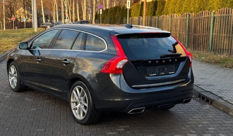 Volvo V60 D6 Plug-In-Hybrid AWD Geartronic Summum full